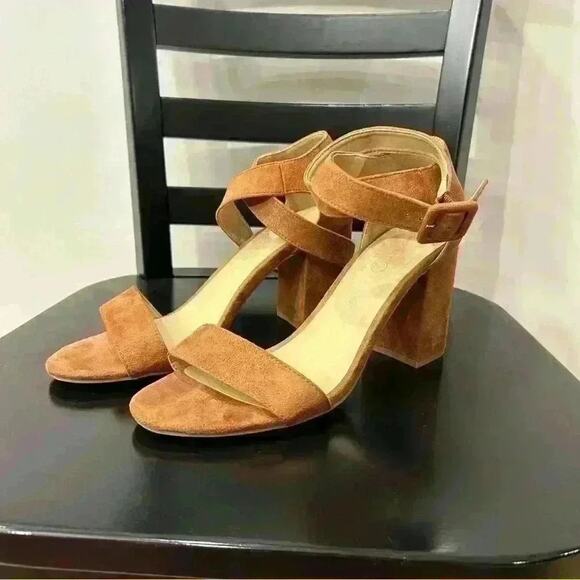 Chinese Laundry faux suede tan ankle wrap open toe block heel sandal size 9‎ - Picture 1 of 8